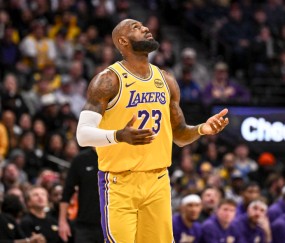 乐鱼官方入口-41岁仍能平框暴扣！勒布朗在场+13助湖人重返第六 轰19+9+8超全面